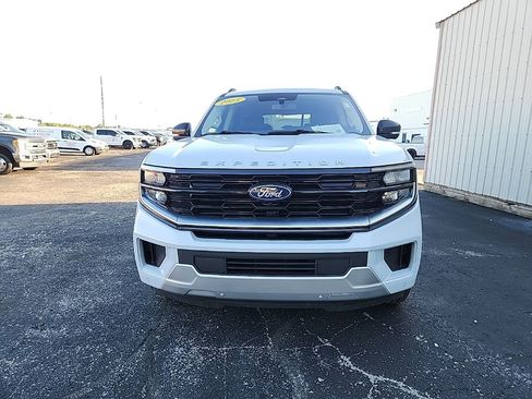 Used 2025 Ford Expedition Platinum AWD/4WD image 11