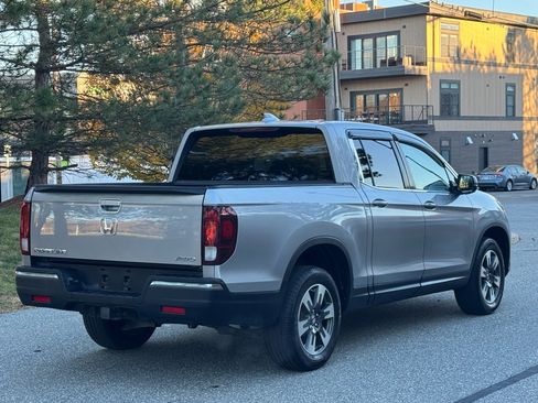 Used 2017 Honda Ridgeline RTL image 6
