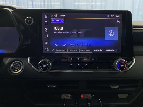 Used 2024 Chevrolet Colorado Trail Boss image 17