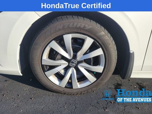 Used 2024 Honda Civic LX image 5