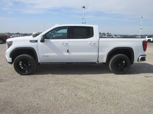New 2026 GMC Sierra 1500 AT4 w/ AT4 Premium Package image 10