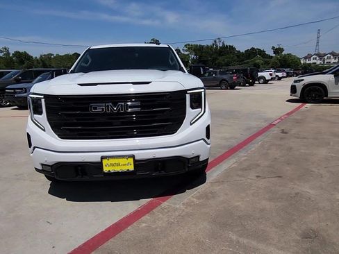 Certified 2026 GMC Sierra 1500 Elevation w/ Elevation Premium Package AWD/4WD image 3