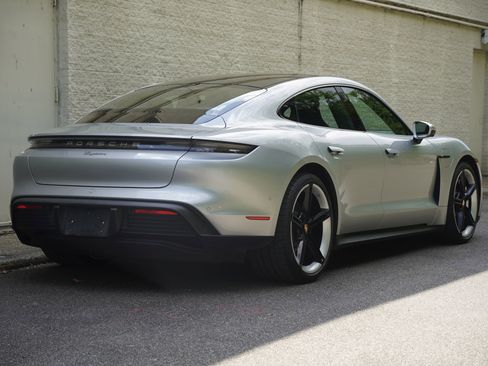 Used 2021 Porsche Taycan RWD image 6