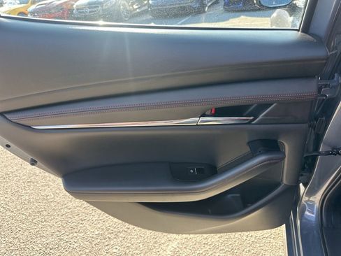 Used 2024 MAZDA MAZDA3 s image 28