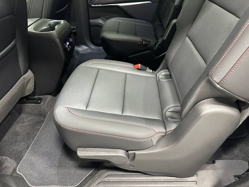 Used 2025 Chevrolet Traverse Z71 w/ Driver Confidence Package AWD/4WD image 41