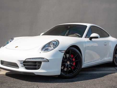 Used 2013 Porsche 911 Carrera 4S AWD/4WD image 1