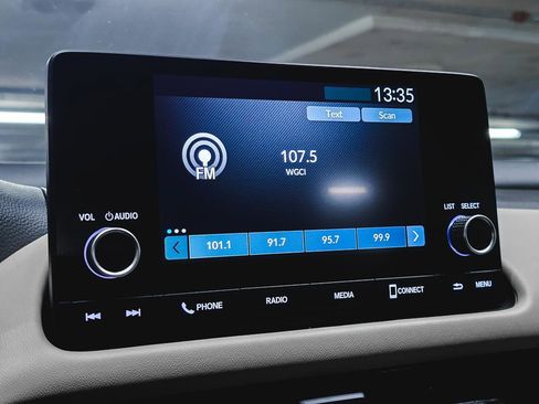 Used 2023 Honda HR-V LX image 25