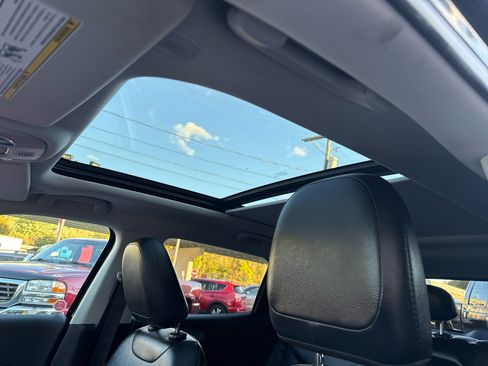 Used 2021 Jeep Compass Altitude w/ Sun & Sound Group image 24