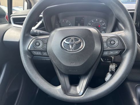 Used 2025 Toyota Corolla LE FWD image 24