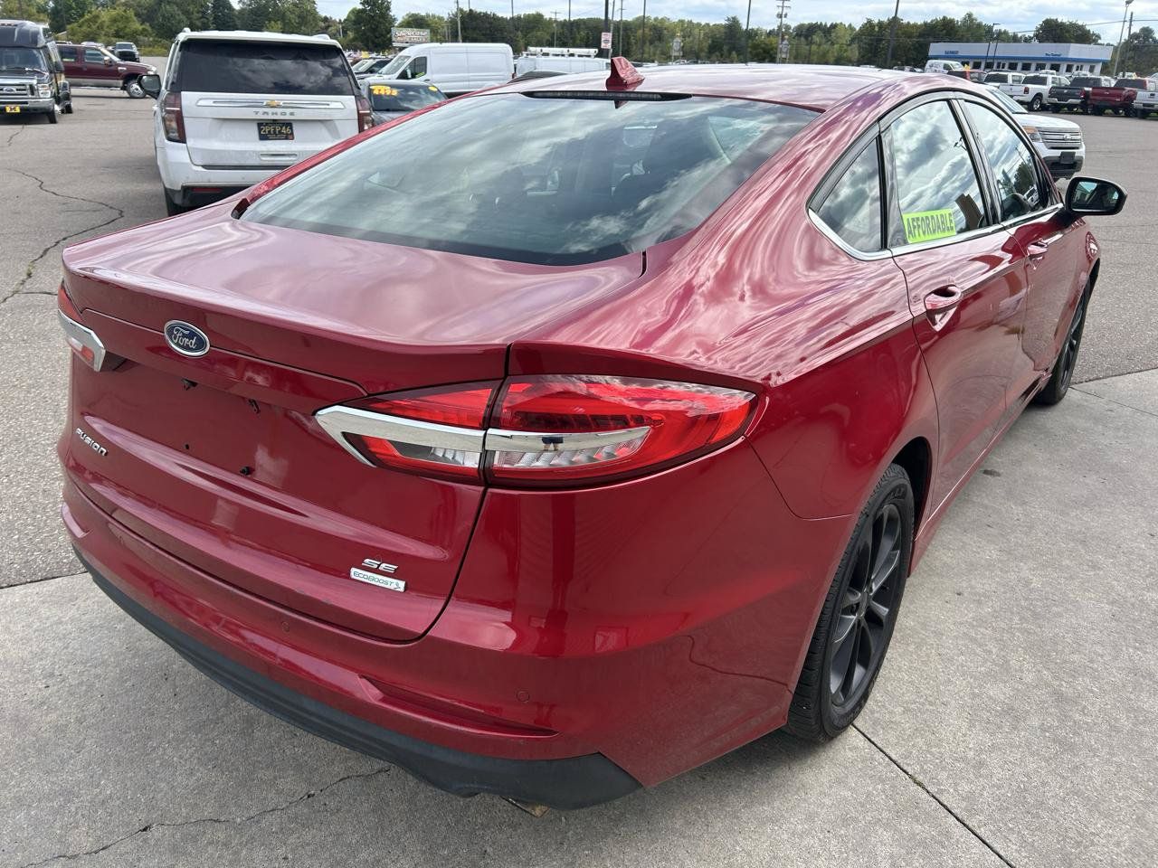 Used 2020 Ford Fusion SE FWD image 5