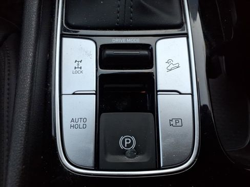 Certified 2022 Hyundai Santa Cruz Limited image 18