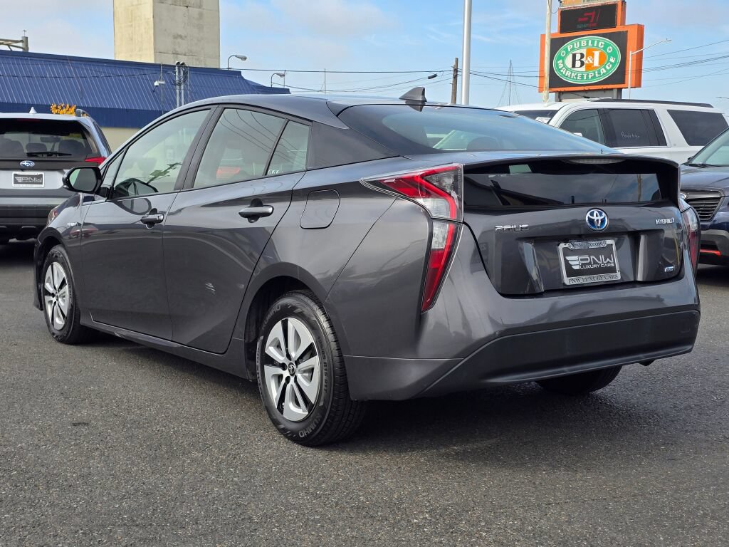 Used 2017 Toyota Prius Two FWD image 8