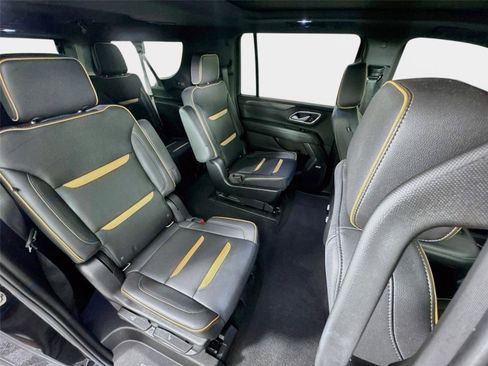 Certified 2022 GMC Yukon XL AT4 AWD/4WD image 28
