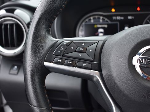 Used 2019 Nissan Kicks SR w/ Exterior Package image 15