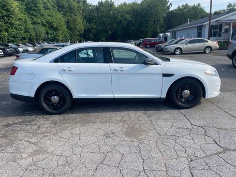 Used 2016 Ford Taurus Police Interceptor AWD image 4