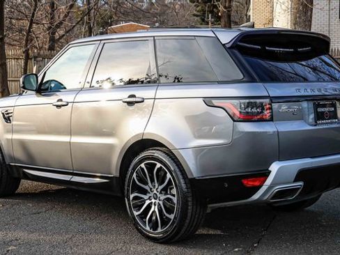 Used 2021 Land Rover Range Rover Sport HSE Silver Edition image 4