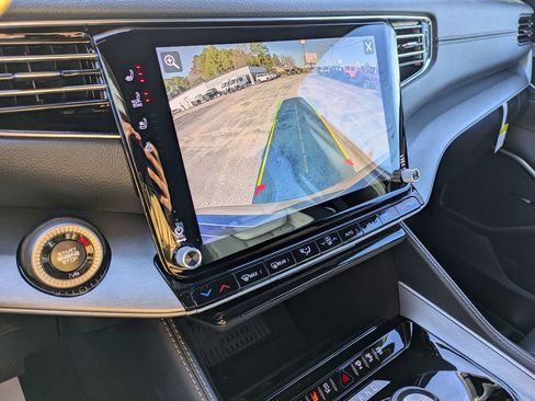 New 2026 Jeep Grand Wagoneer 2WD w/ Premium Group I image 21