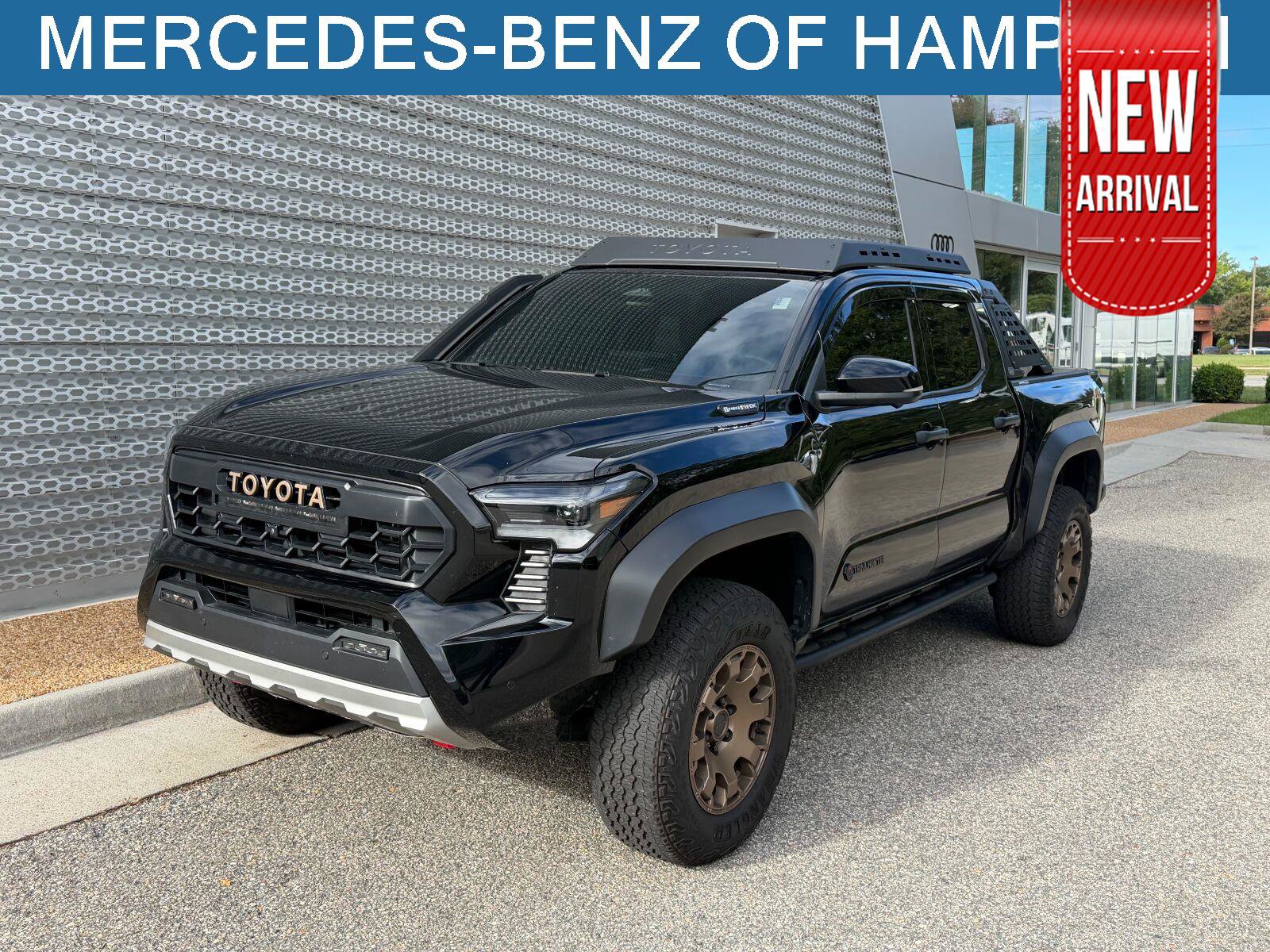 Used 2025 Toyota Tacoma 4x4 Double Cab Hybrid image 1