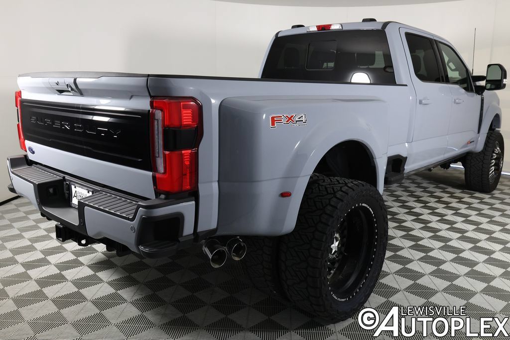 Used 2025 Ford F450 Platinum w/ FX4 Off-Road Package AWD/4WD image 5