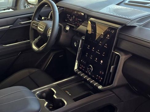 New 2026 GMC Acadia Elevation w/ Elevation Premium Package image 9