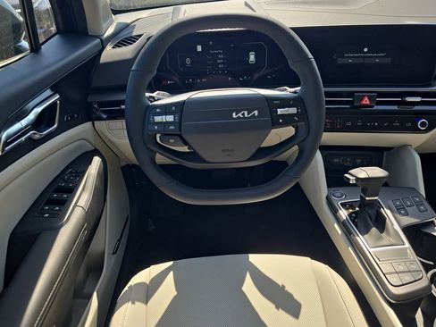 New 2026 Kia Sportage SX FWD image 14