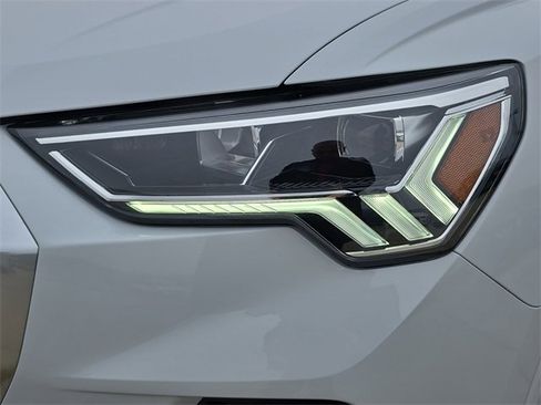 Used 2025 Audi Q3 2.0T Premium w/ Convenience Package image 35