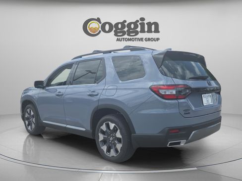 New 2026 Honda Pilot Touring image 3