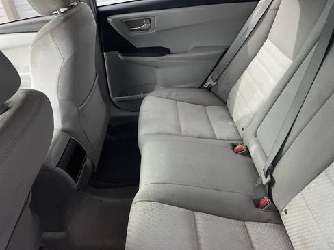 Used 2015 Toyota Camry LE FWD image 6