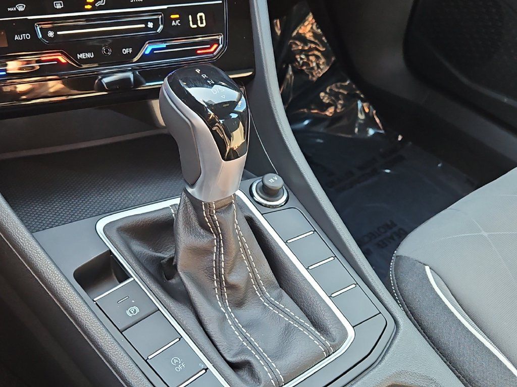 Certified 2026 Volkswagen Jetta Sport FWD image 18