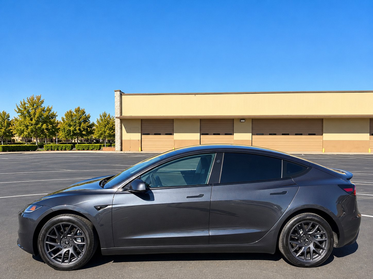 Used 2025 Tesla Model 3 Long Range RWD image 4
