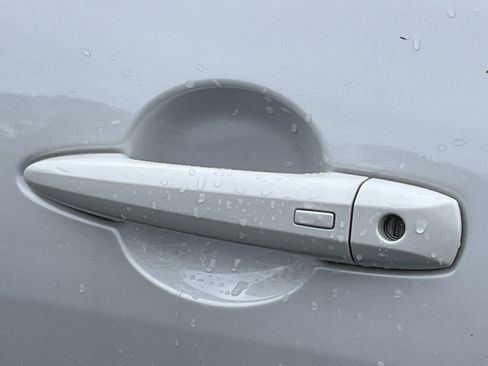 Certified 2024 Nissan Sentra SR image 28