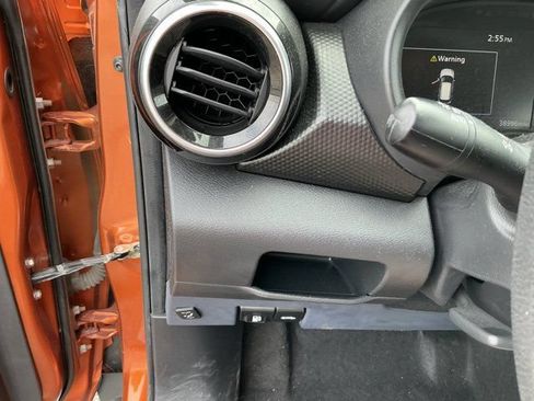 Used 2022 Nissan Kicks SV w/ Interior Electronics Package FWD image 21