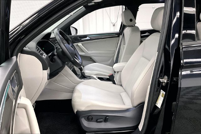 Used 2022 Volkswagen Tiguan SE R-Line FWD image 23
