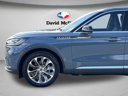 New 2025 Lincoln Aviator Reserve w/ Illumination Package RWD image 28