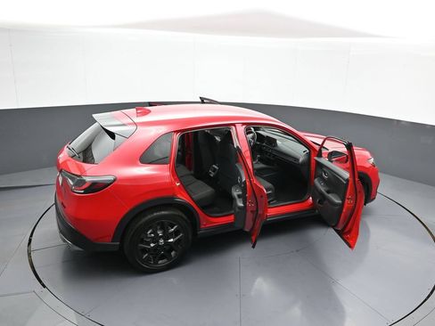 Certified 2025 Honda HR-V Sport image 43