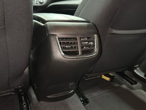 Used 2024 Chevrolet Malibu LT image 28