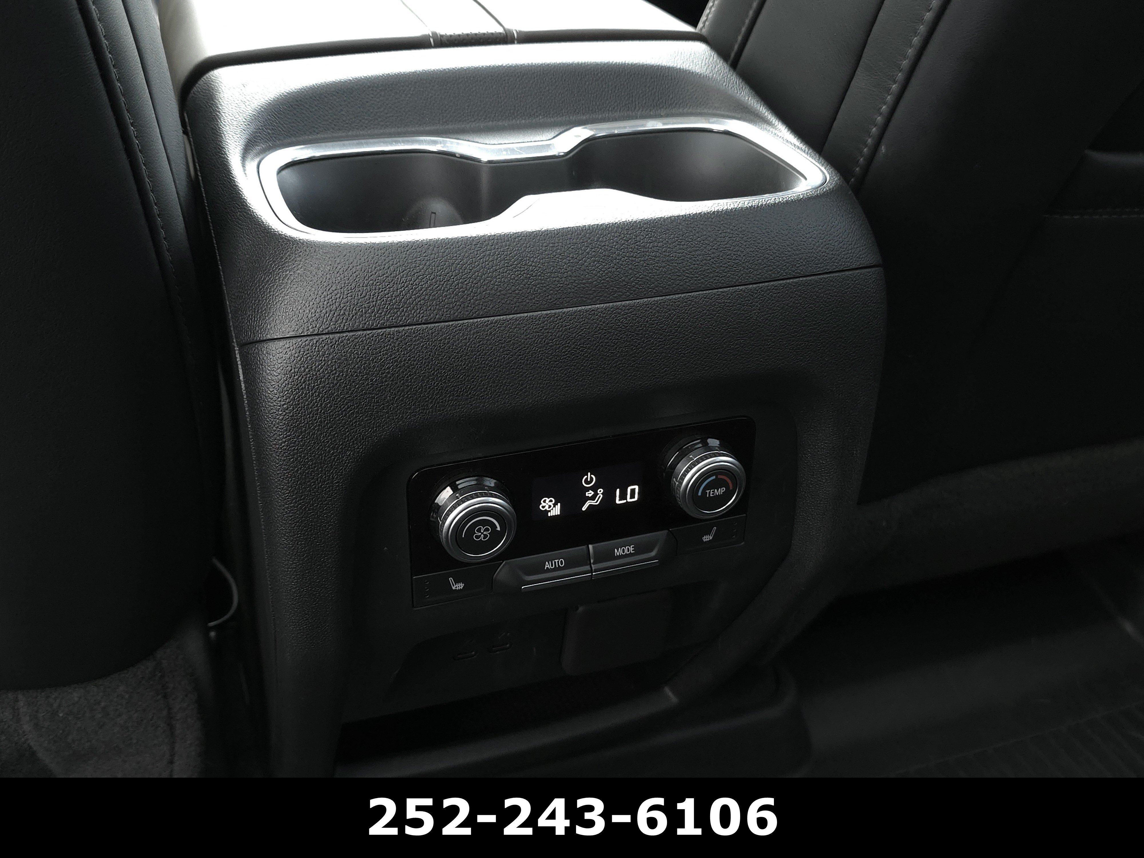 Used 2026 GMC Acadia Denali Ultimate FWD image 34