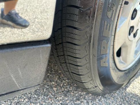 Used 2006 Chevrolet Silverado 1500 LT w/ Light Duty Power Package image 32