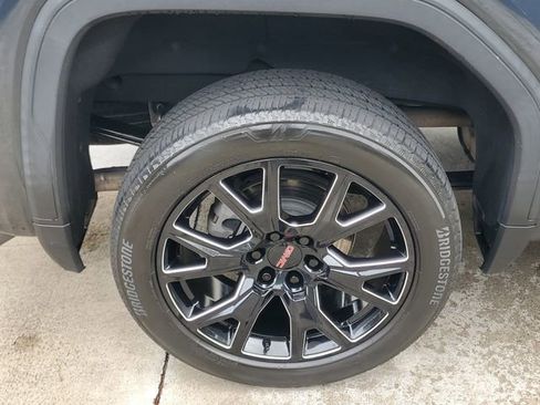 Used 2020 GMC Sierra 1500 Elevation w/ Elevation Value Package image 7