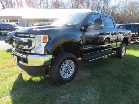 Used 2022 Ford F250 XL w/ STX Appearance Package image 14