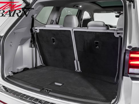 Used 2024 Volkswagen Atlas SEL Premium R-Line image 48