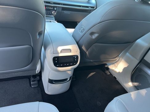 Used 2026 Hyundai Ioniq 9 Limited image 11