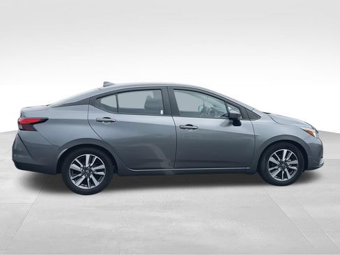Used 2023 Nissan Versa SV FWD image 9
