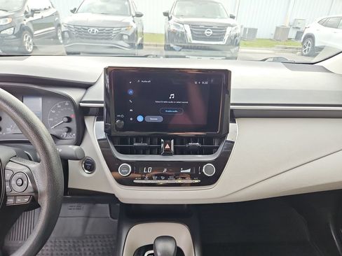 Used 2025 Toyota Corolla LE w/ Convenience Package FWD image 16