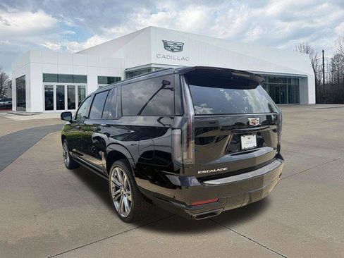 New 2026 Cadillac Escalade ESV Sport w/ Touring Package AWD/4WD image 5