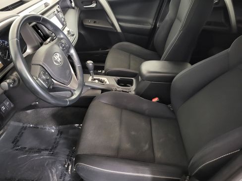 Used 2017 Toyota RAV4 XLE image 12