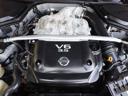 Used 2004 Nissan 350Z Touring RWD image 15