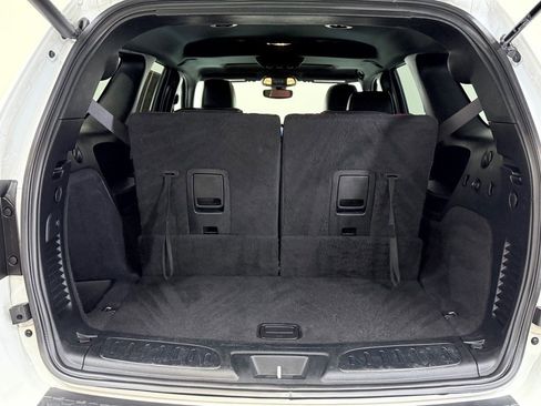 Used 2022 Dodge Durango R/T w/ Blacktop Package image 9