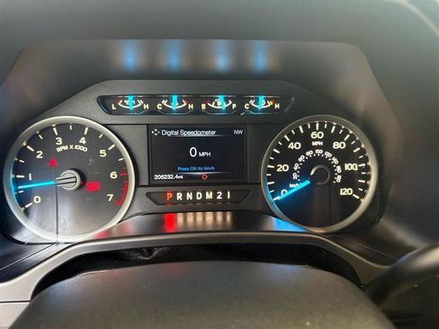 Used 2016 Ford F150 XLT w/ Equipment Group 302A Luxury AWD/4WD image 21
