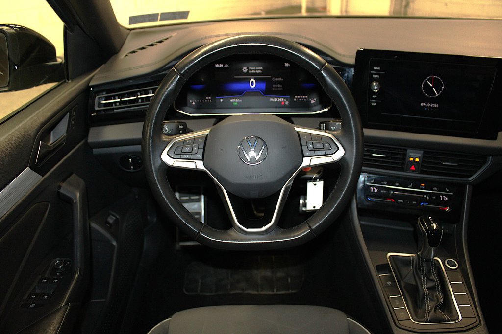 Used 2025 Volkswagen Jetta Sport FWD image 10